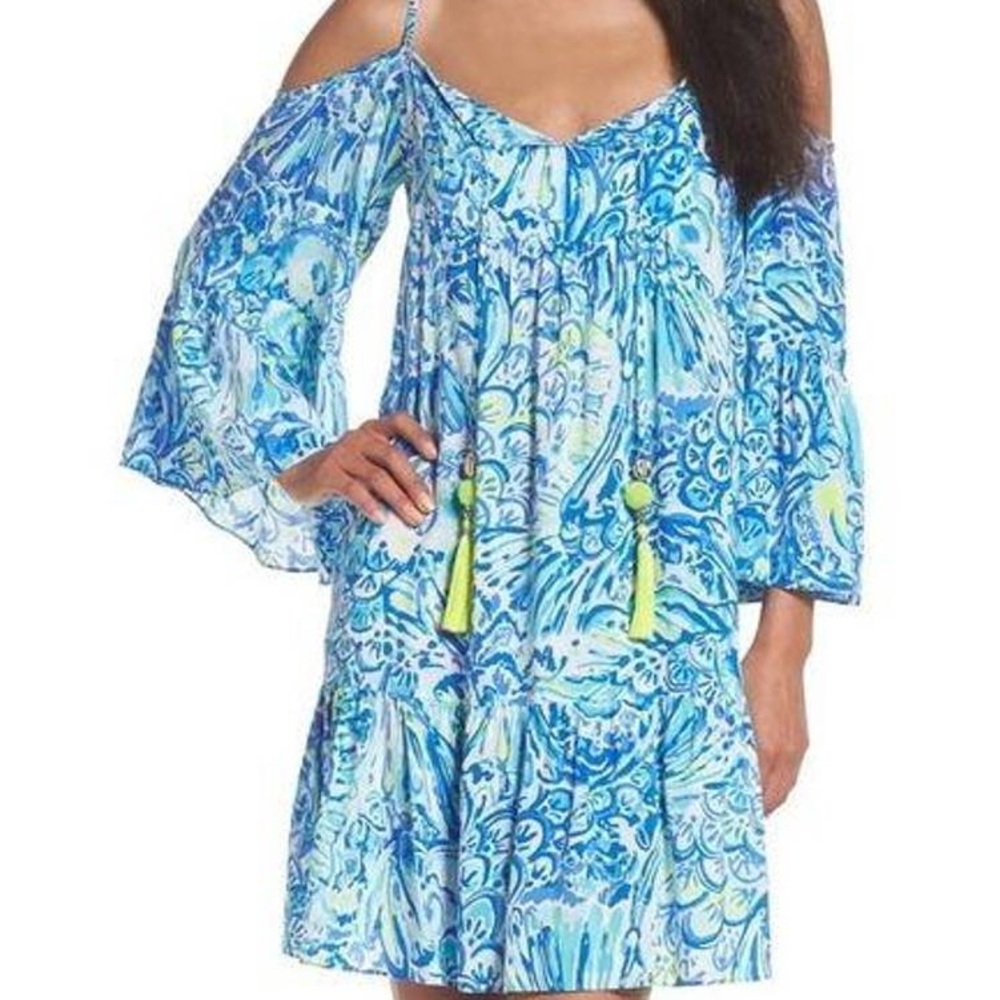 Lilly Pulitzer Alanna Off The Shoulder Dress size S. EUC. Blue Crush
